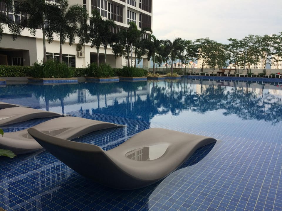 KLHome with KLCC stunning view @ TeLseHomeKL Apartment in Federal Territory of Kuala Lumpur