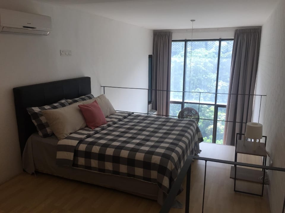 Loteng - Smart Urban Loft Duplex, SOHO, Nr  Curve Apartment in Petaling Jaya