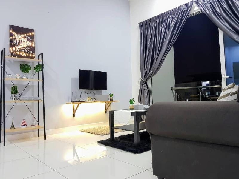 Puchong 9-10 Pax IOI Mall Cozy Apartment Skypod Apartment in Subang Jaya