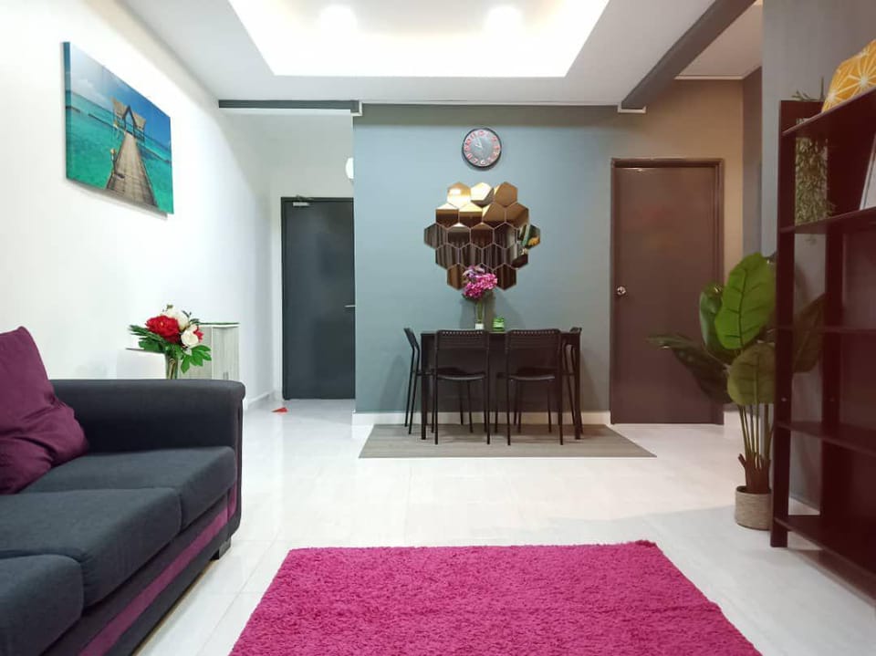 CASA INDERALOKA PANTAI BATU BURUK Apartment in Terengganu, Malaysia
