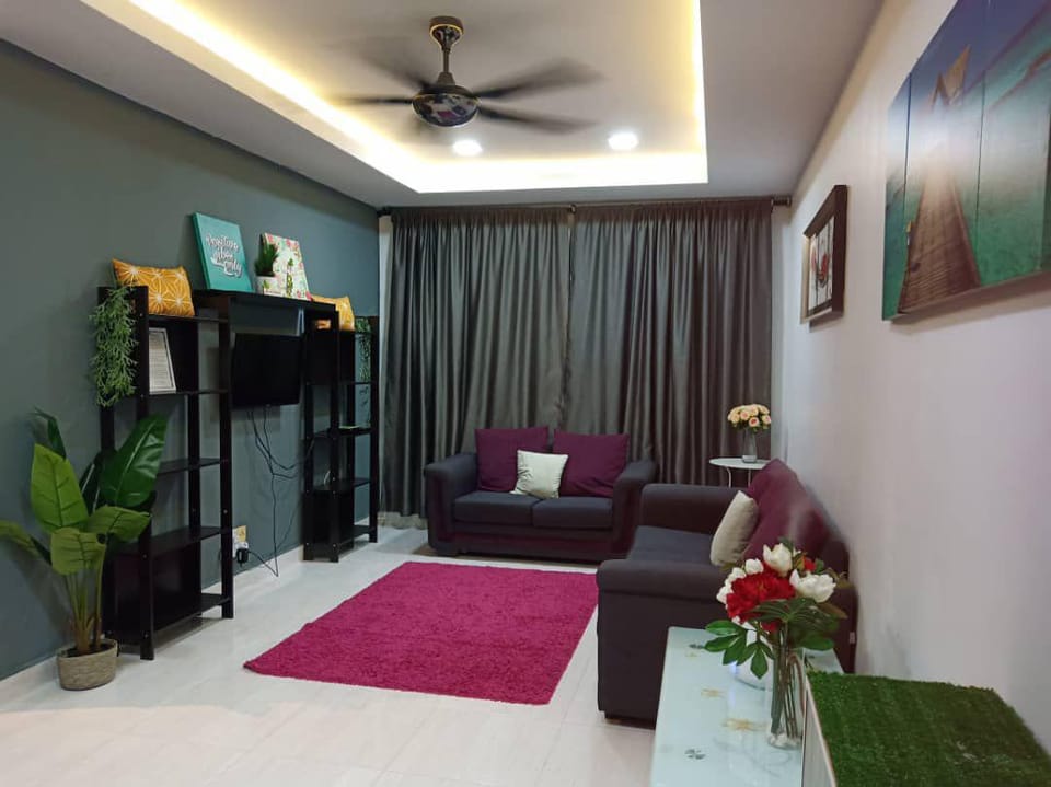 CASA INDERALOKA PANTAI BATU BURUK Apartment in Terengganu, Malaysia