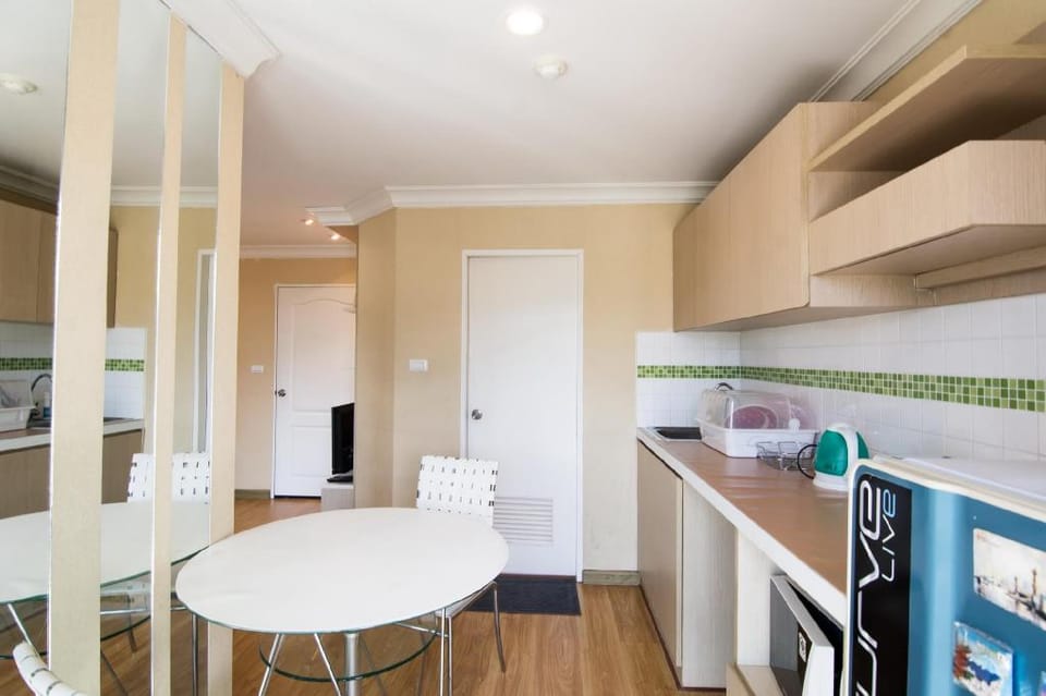 Plus1 Condominium,Free wifi,Gym, Near Patong Beach Apartment in Kathu