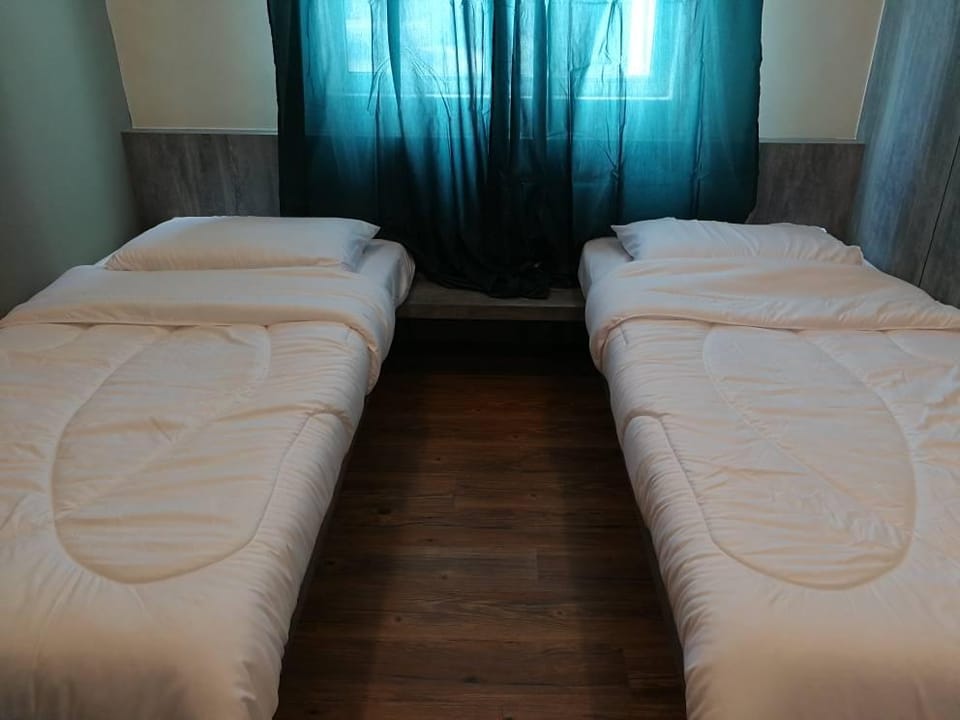 Spacious Condo Free Wifi at Autocity Perai 1-6 pax Apartment in Penang