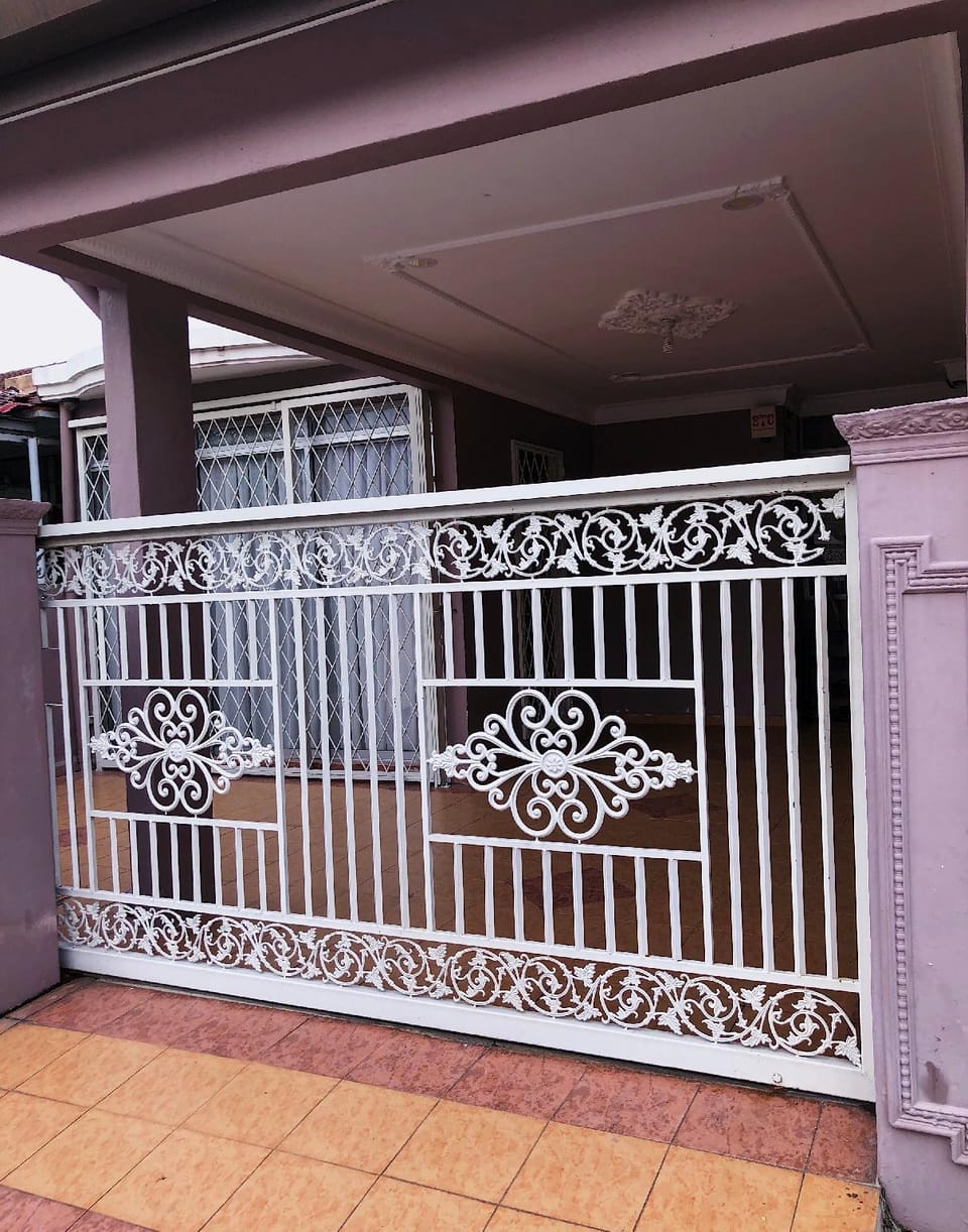 Bayan Baru Homestay @ Taman Sri Nibong Vacation rental in Bayan Lepas