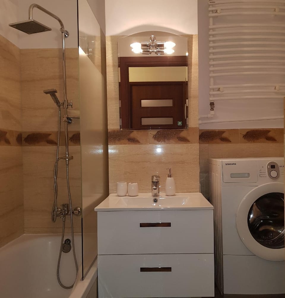 DELUXE WIDOK 24 APARTMENT Apartment in Warsaw