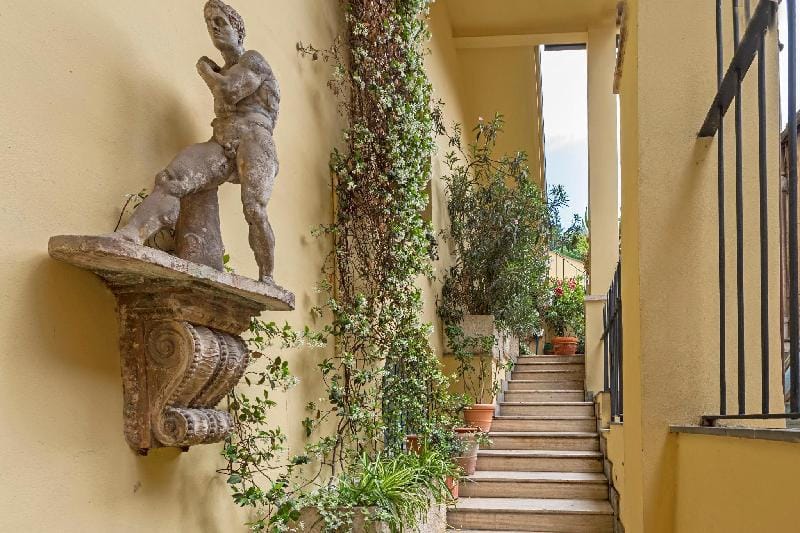 In the Middle of Everything- Spanish Steps Loft Apartment in Rome