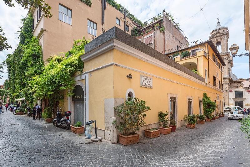 In the Middle of Everything- Spanish Steps Loft Apartment in Rome