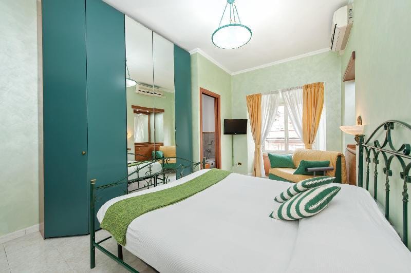 Spacious Home in Rome Colosseum & Termini n 15mins Apartment in Rome