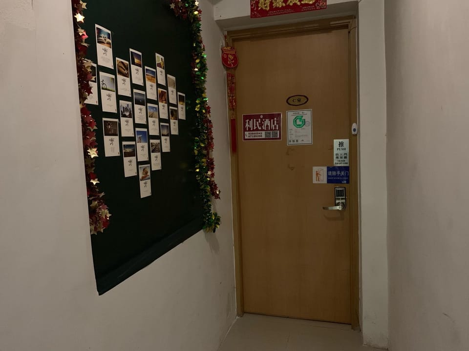 Standard bunk for two people Apartment in Hong Kong