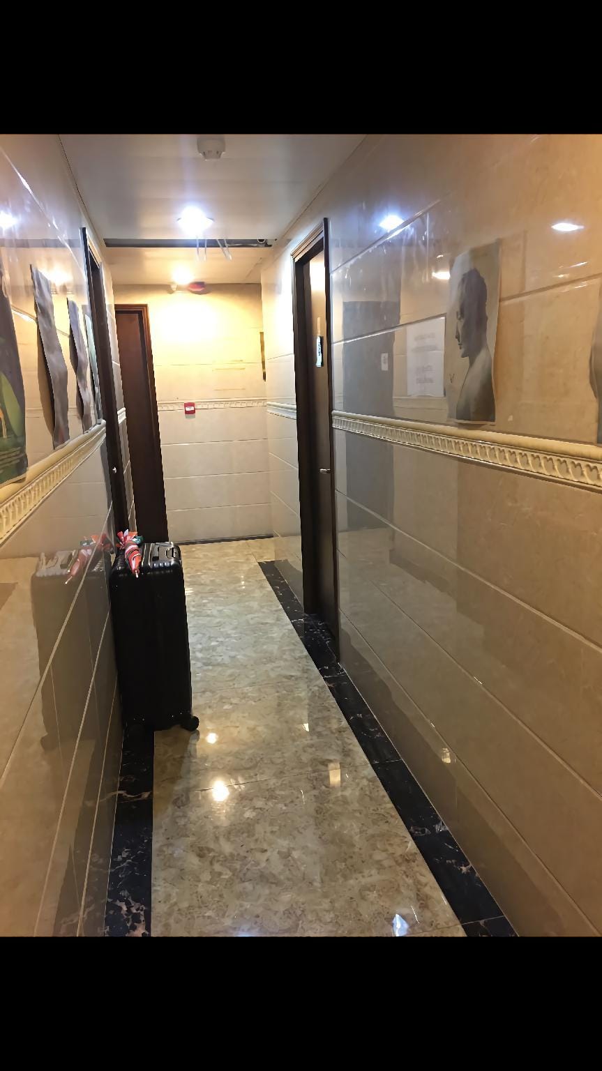 1#8min walk to Kowloon Station 5min Austin Station Apartment in Hong Kong