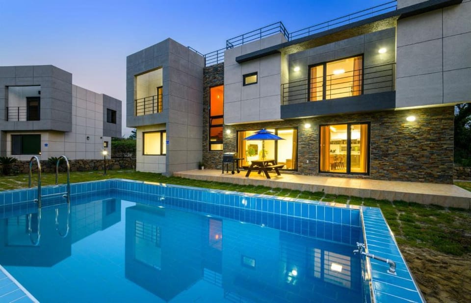 Chandelier pension Vacation rental in South Korea