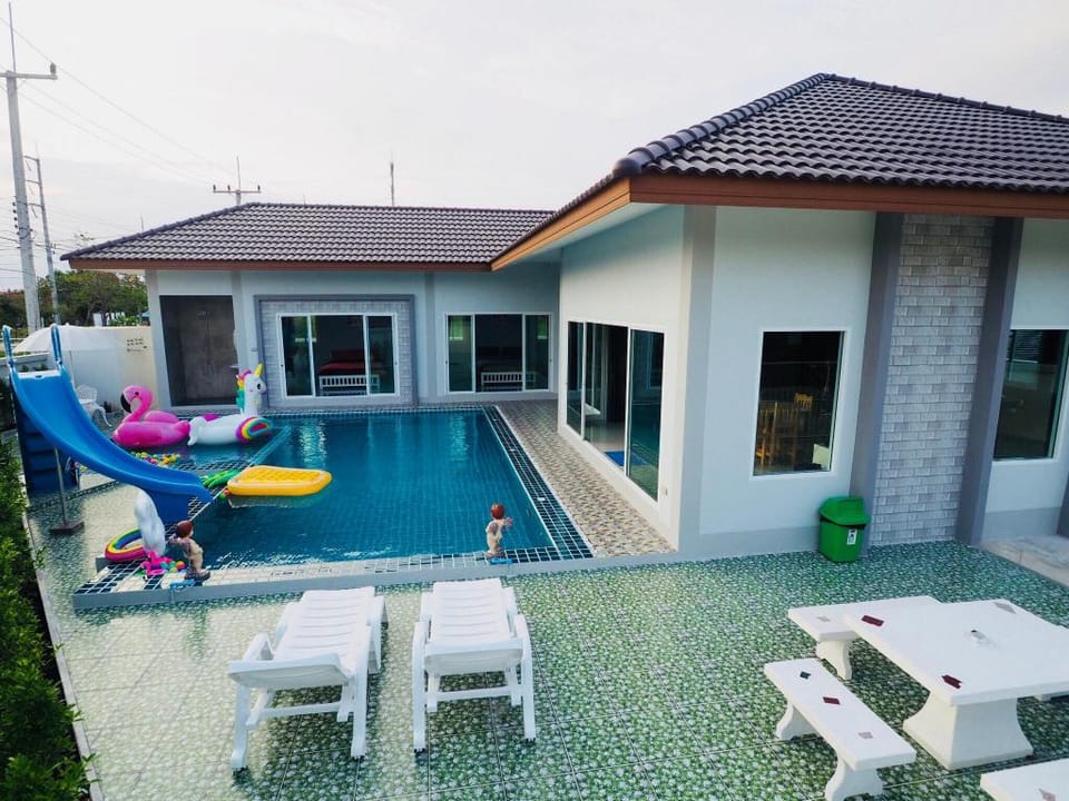 Baan PlaDao2 Huahin Pool Villa Villa in Nong Kae