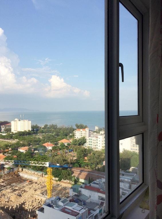 Lablue - Simple & Cozy with Seaview Apartment in Vung Tau