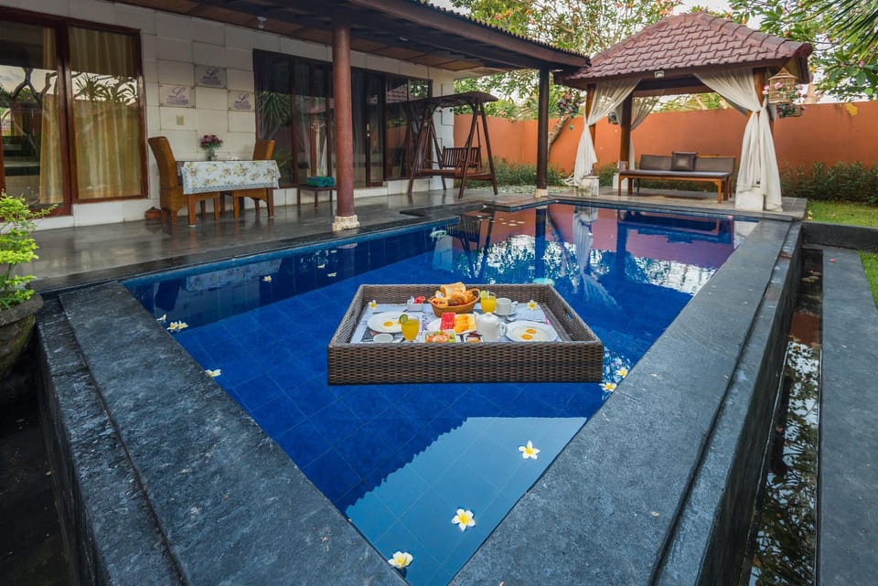 PRIVATE VILLA WITH OWN POOL  AT KUTA AREA Villa in Kuta