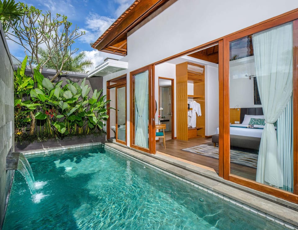 AMAZING NEW PRIVATE POOL VILLA AT LEGIAN Villa in Kuta