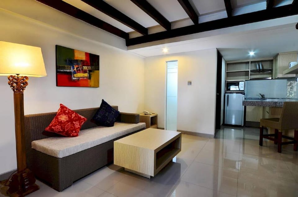 Loft Studio 1 Br Residence 5mins ride to the beach Apartment in Kuta