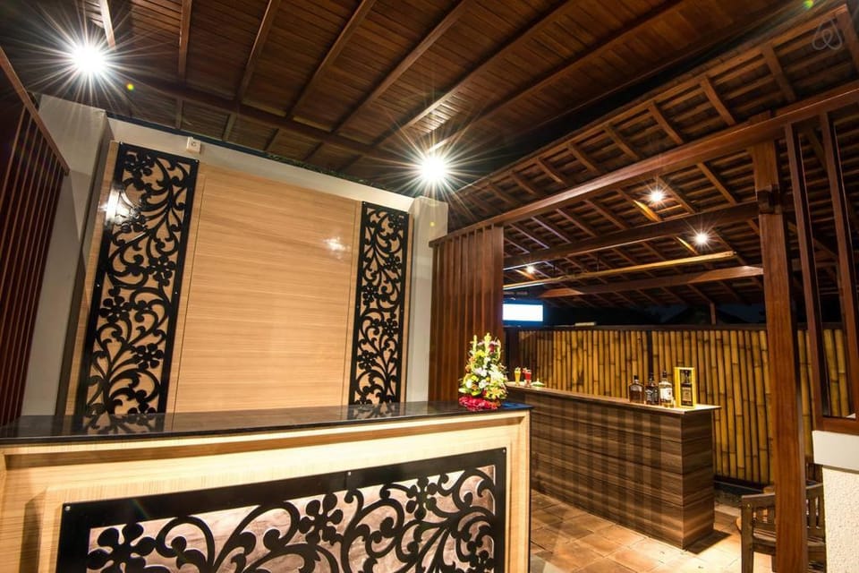 Bisma Suite Legian 5 mins ride to 66 Beach Apartment in Kuta