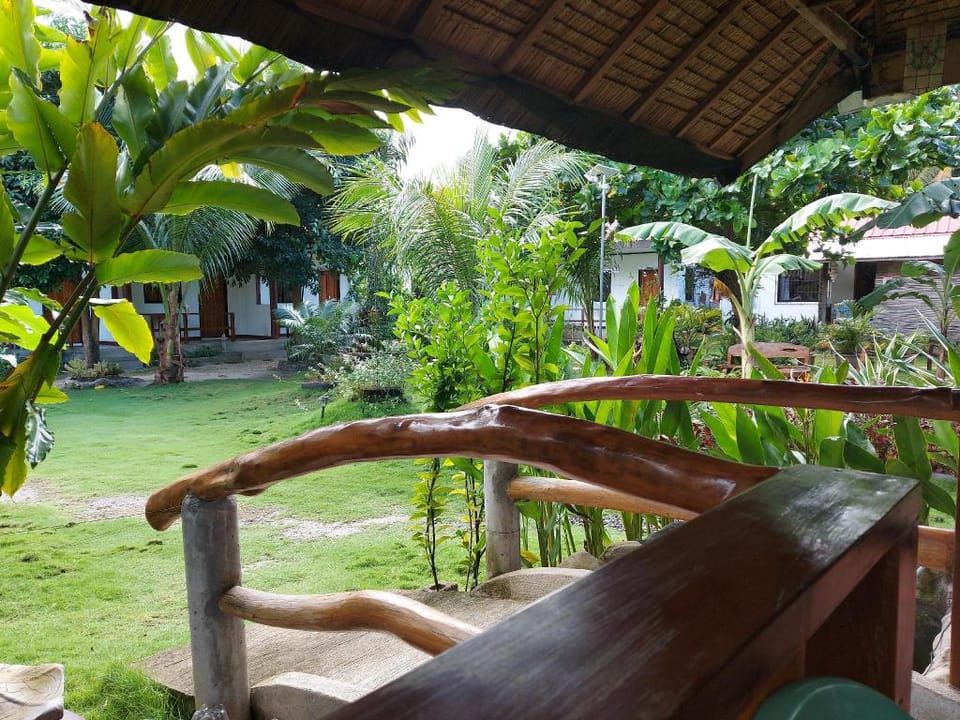 Gardenview room 5 Apartment in General Luna