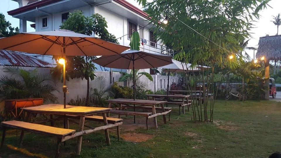 Yayay house 1(1fl)..starlink/kichen,1min to beach Vacation rental in General Luna