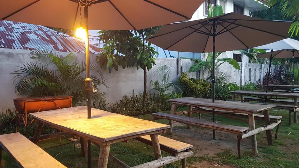 Yayay house 1(1fl)..starlink/kichen,1min to beach Vacation rental in General Luna