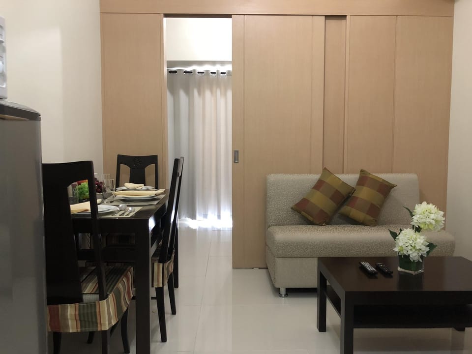 DJ's Condo at Wind Residences Apartment in Tagaytay