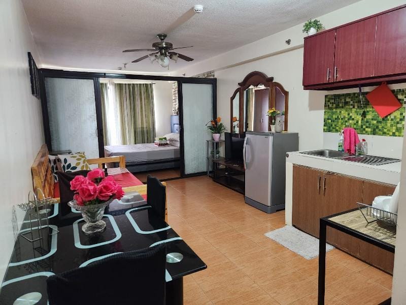 JOI'S ONE OASIS CONDO NEAR LIMKETKAI #09750448278 Apartment in Cagayan de Oro