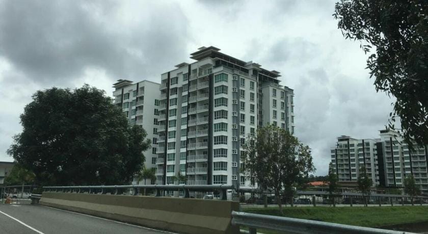 Spacious & Comfortable Pool View Condo Apartment in Sabah