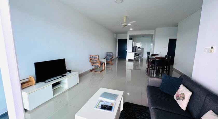 Spacious & Comfortable Pool View Condo Apartment in Sabah