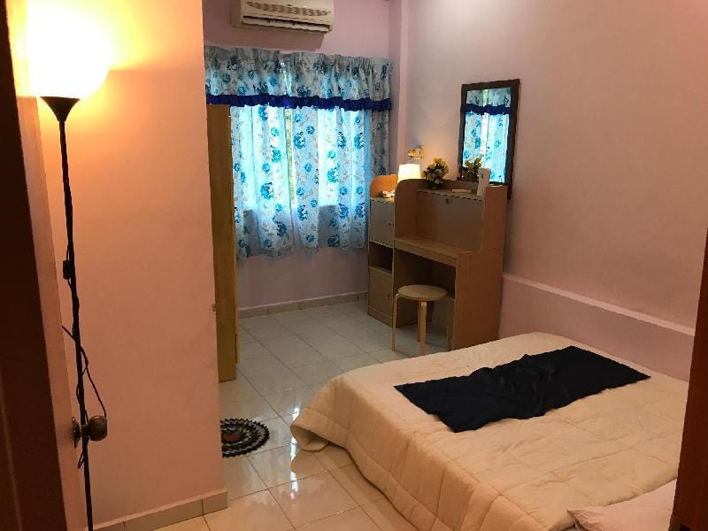 Bukit Bentong Queen Room B03 Vacation rental in Selangor, Malaysia