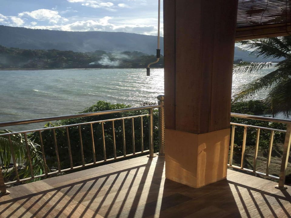 Peaceful Lakeside Villa (AMORA) Villa in Indonesia