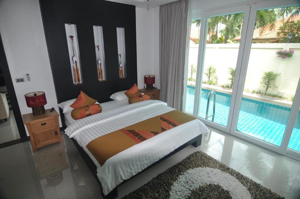 Wispering PLams Villa in Pattaya Villa in Laos