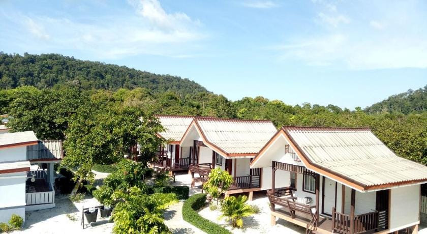 Scarlet Sails Resort Hotel in Sihanoukville