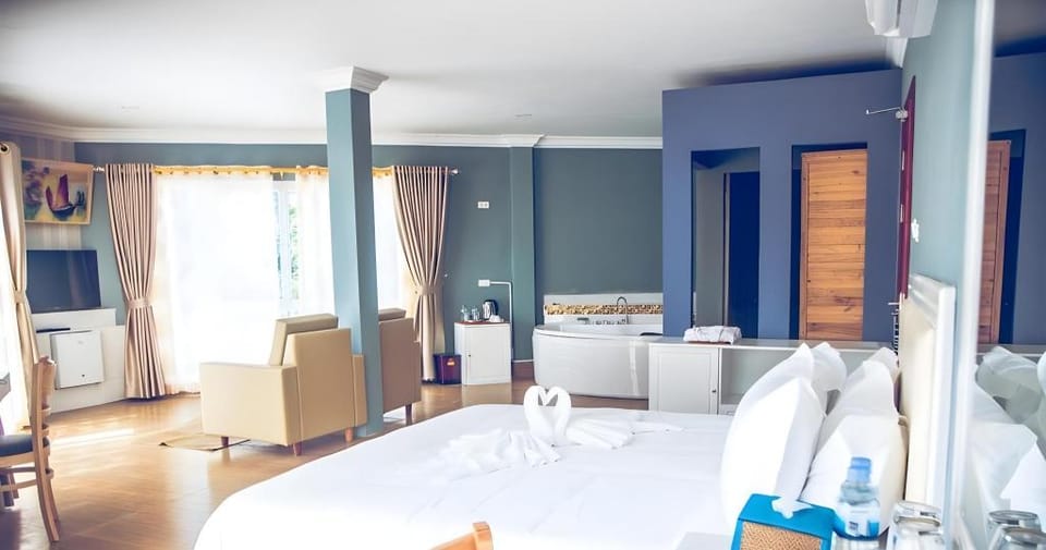 Scarlet Sails Resort Hotel in Sihanoukville