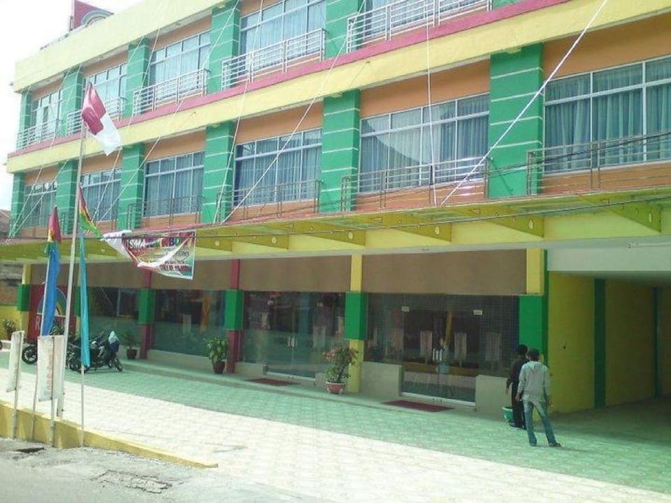 Wisma Rainbow Pekanbaru Vacation rental in West Sumatra, Indonesia