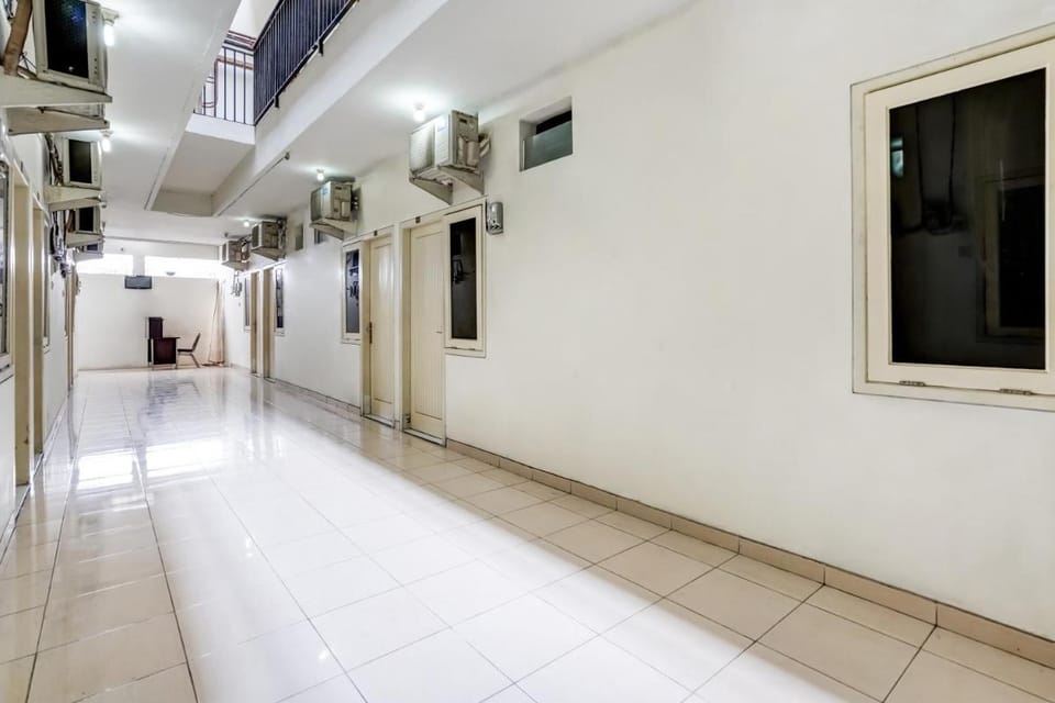 OYO 91361 Benlin D'kost Syariah Hotel in Surabaya
