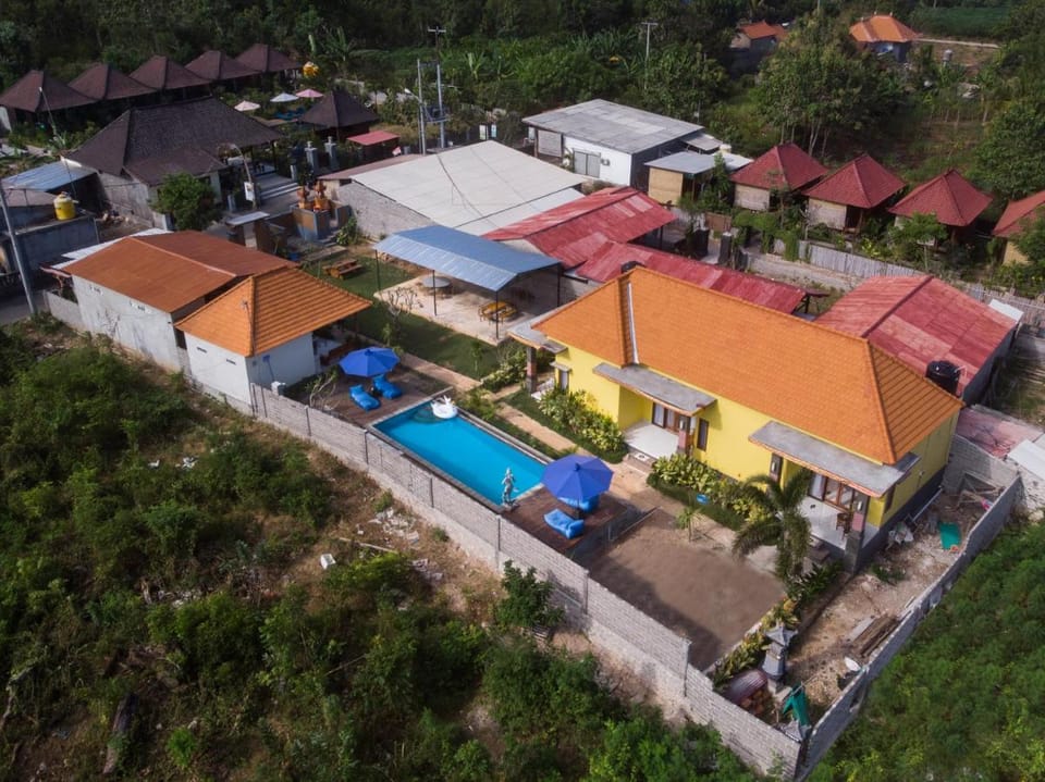 Dream Beach Hostel Lembongan Hostel in Nusapenida