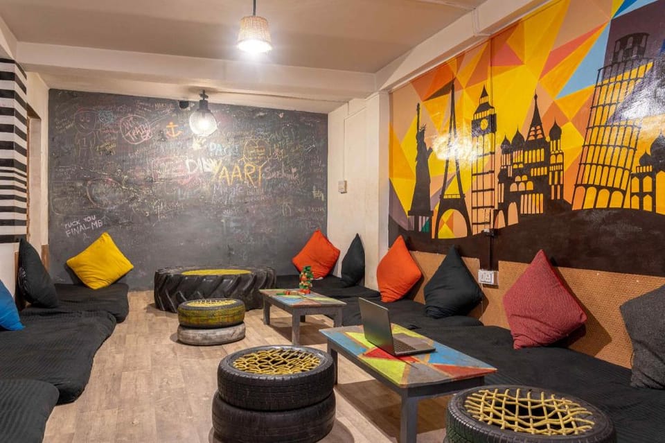 Whoopers Hostel Tosh Hostel in Himachal Pradesh