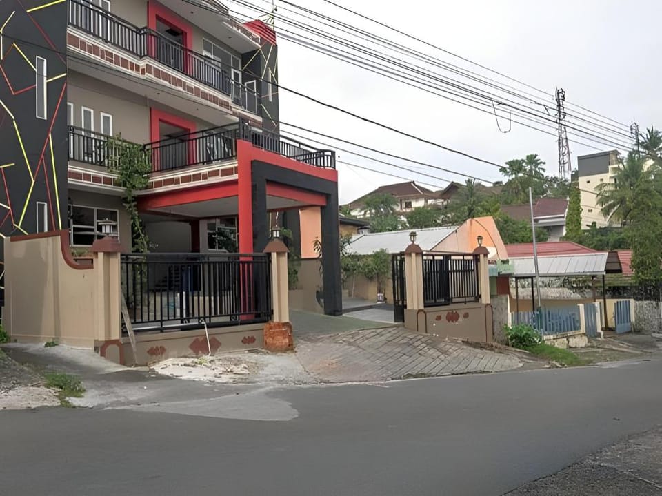 RedDoorz near E Walk Mall Balikpapan Bed and Breakfast in Indonesia