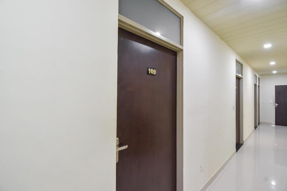 Capital O 38718 Hotel Krishna Pride Hotel in Jaipur