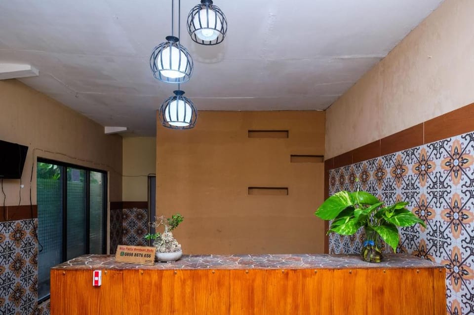 RedDoorz Syariah @ Colomadu 2 Bed and Breakfast in Indonesia