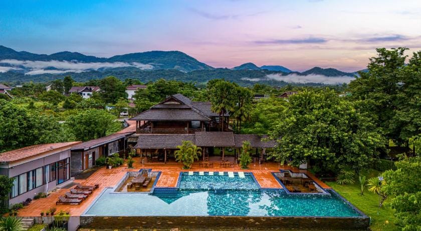Lisha Grand Hotel Hotel in Vang Vieng