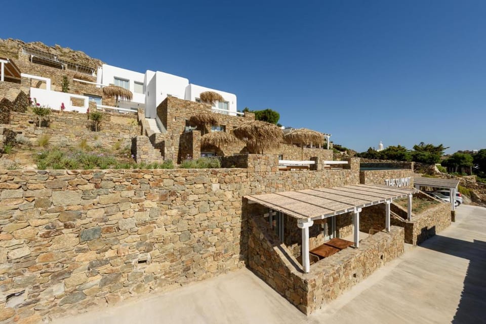 The Summit of Mykonos Bed and Breakfast in Mykonos, Mikonos 846 00, Greece