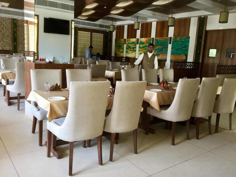 Hotel Leisure Hotel in Ahmedabad