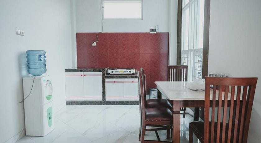 RedDoorz Syariah @ Jalan Dieng Bed and Breakfast in Indonesia
