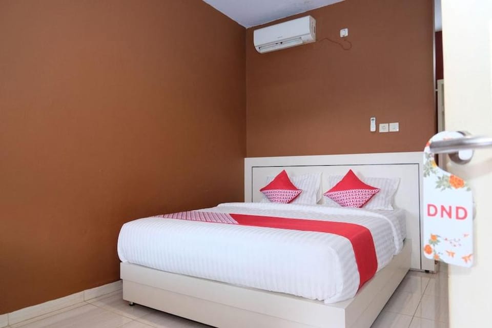 Hotel O Mars Kost Syariah Hotel in Indonesia
