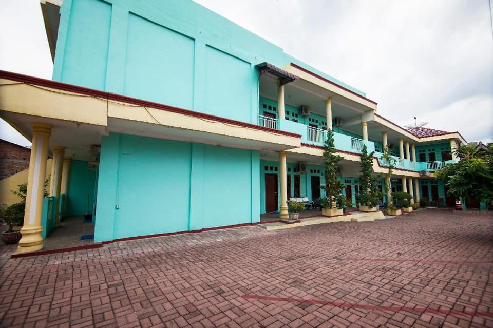 OYO 796 Penginapan Fergael Hotel in Indonesia