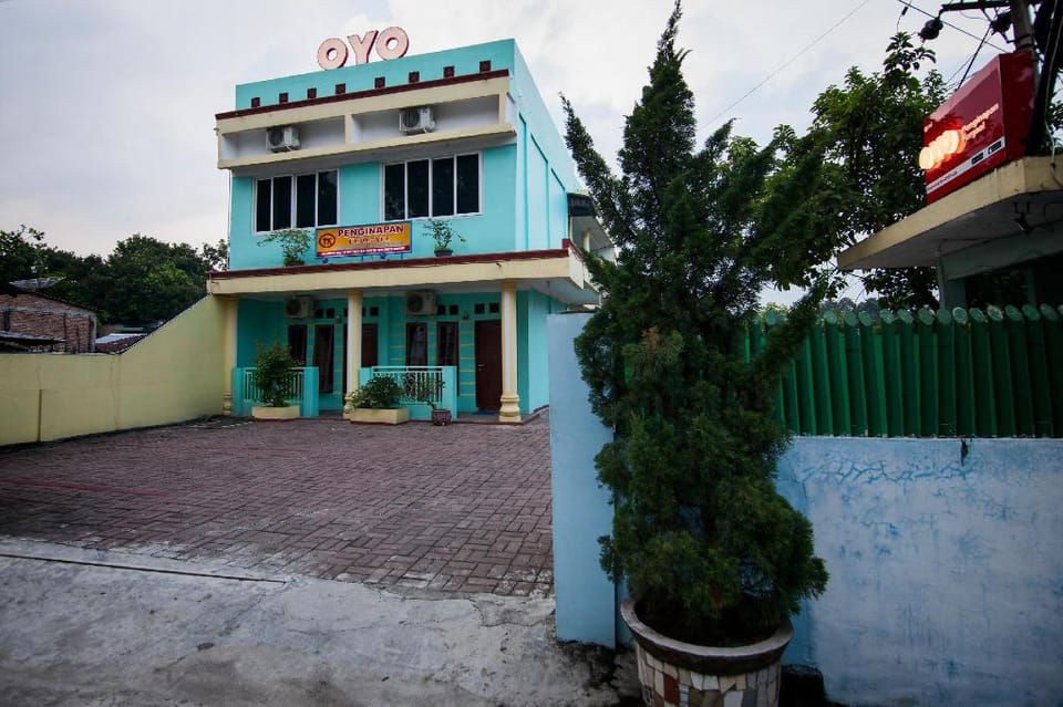 OYO 796 Penginapan Fergael Hotel in Indonesia