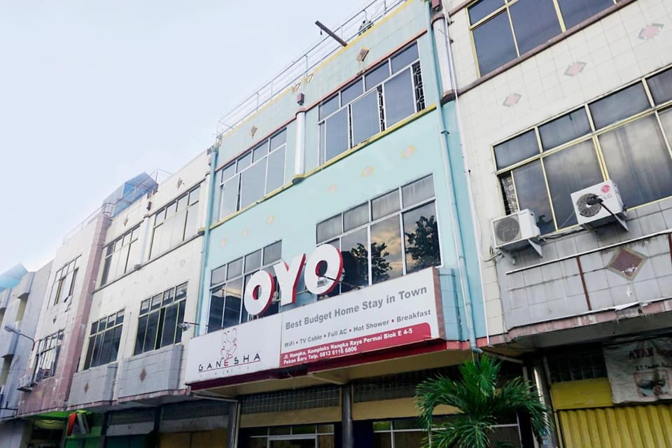 OYO 702 Ganesha Homestay Vacation rental in West Sumatra, Indonesia