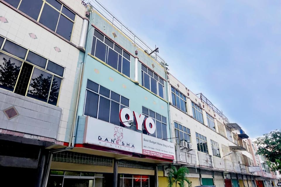 OYO 702 Ganesha Homestay Vacation rental in West Sumatra, Indonesia