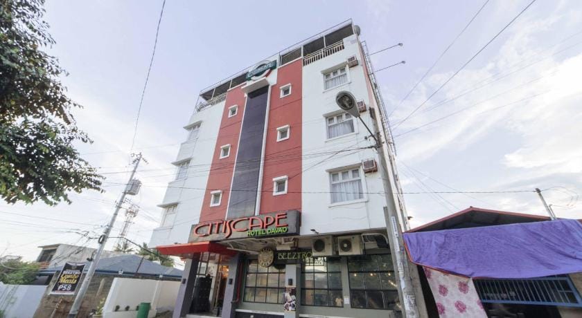 RedDoorz Plus near SM Lanang Davao Hotel in Davao City